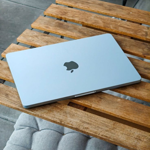 Apple MacBooks